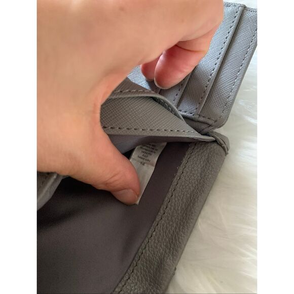 Fossil gray leather wallet small with multiple compartment - Picture 5 of 9